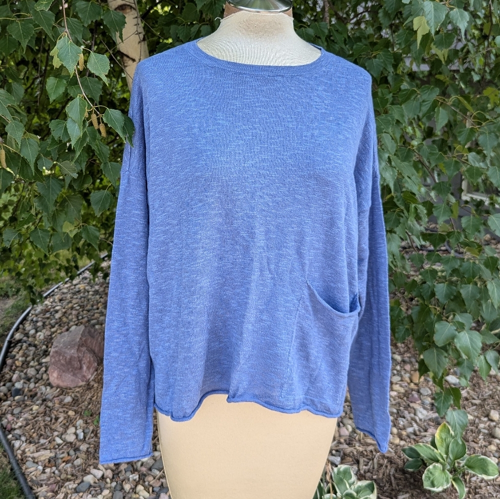 nwt EILEEN FISHER crew neck box top M